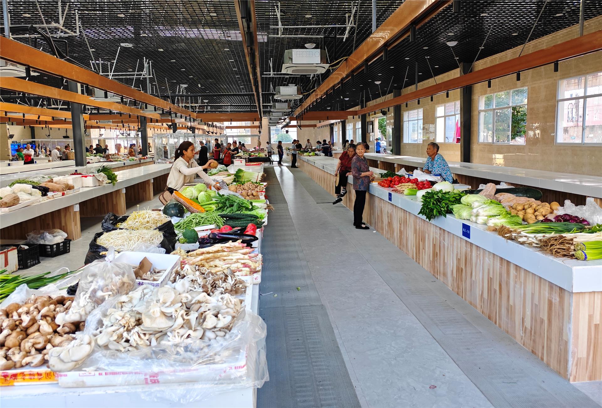 “菜籃子”拎出科技感！銅梁區大廟鎮農副產品智慧交易中心讓群眾購物更舒心